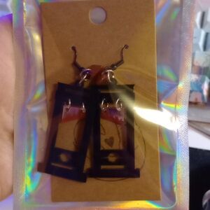 Guillotine & Carnelian chip dangle earrings